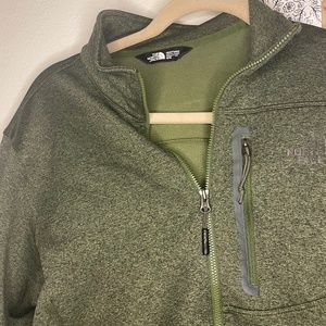 Mens Northface Half Zip Lyons Classic